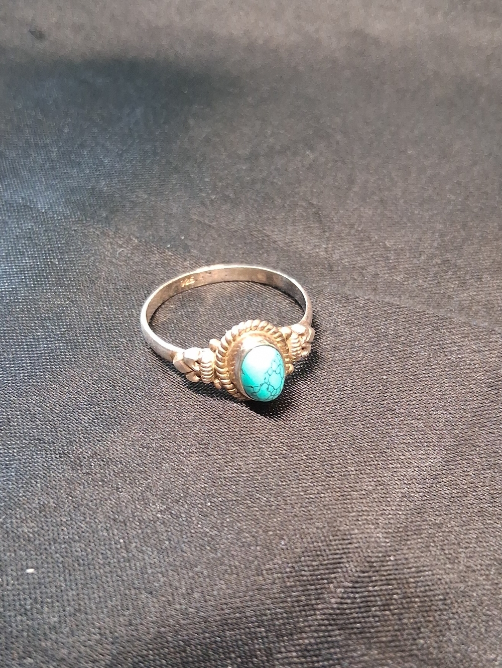 P16. Turqouise 925 Silver Vintage Southwest Inspired Boho Ring Size 8